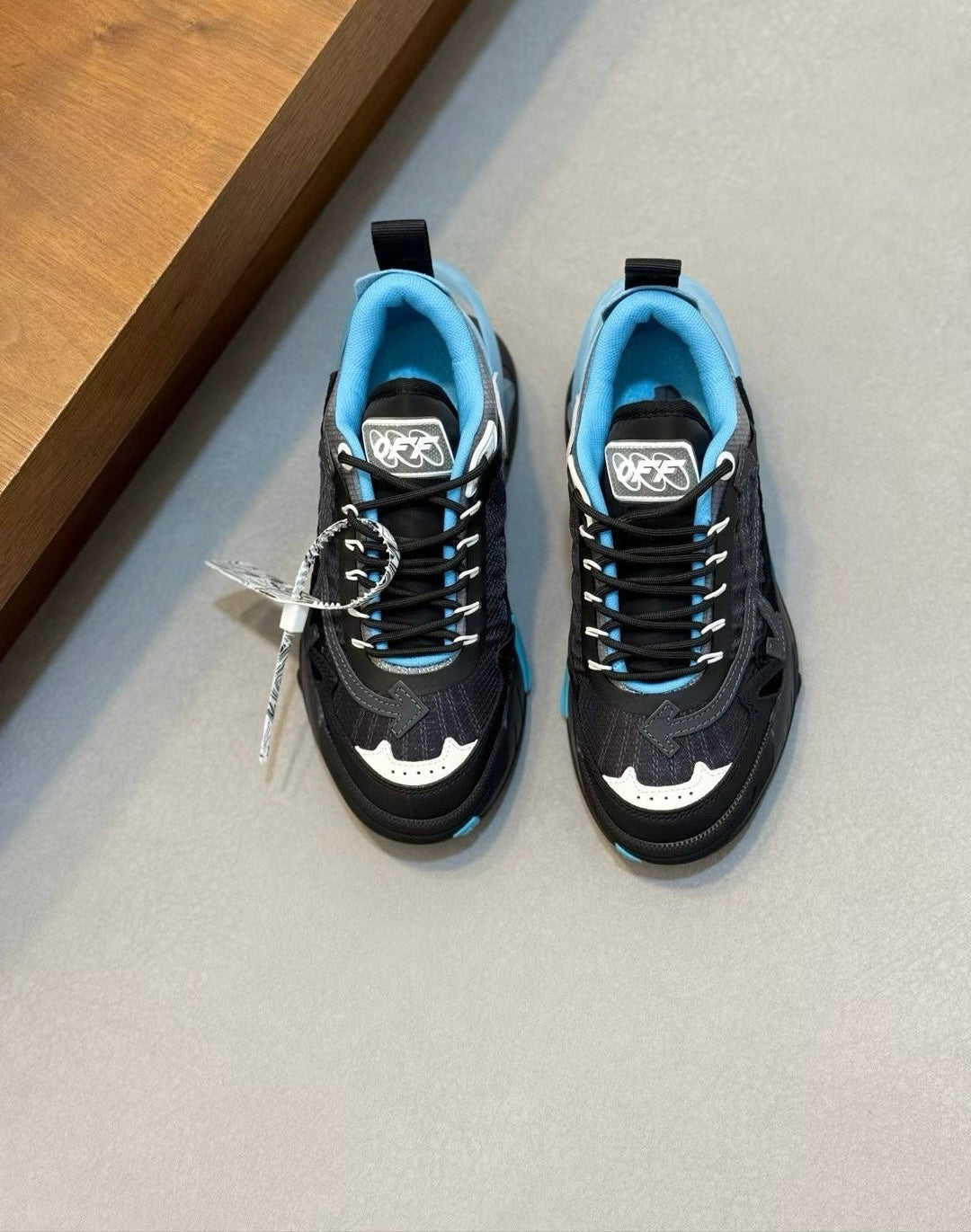 Off-white Odsy 2000