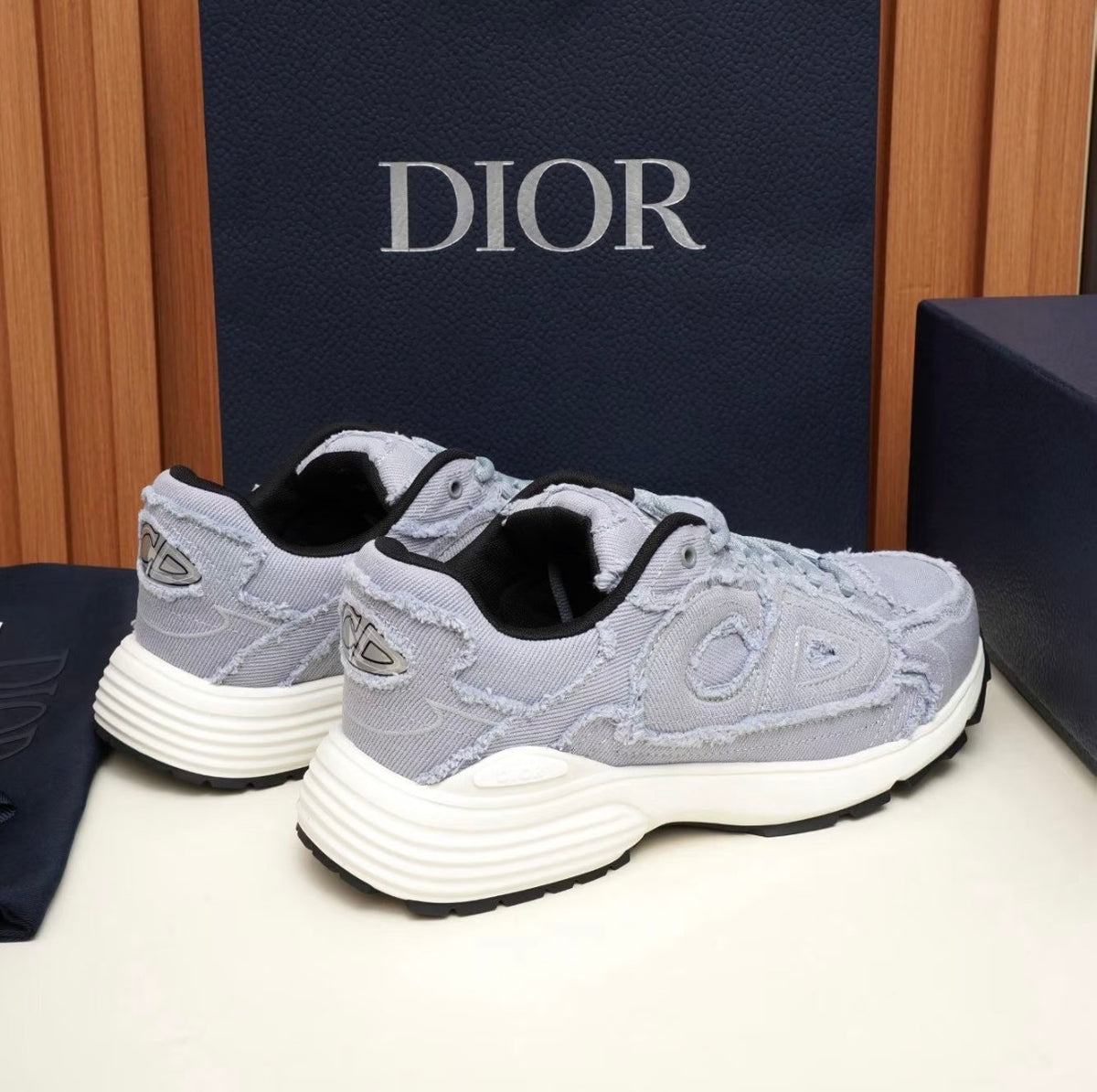 Dior B30