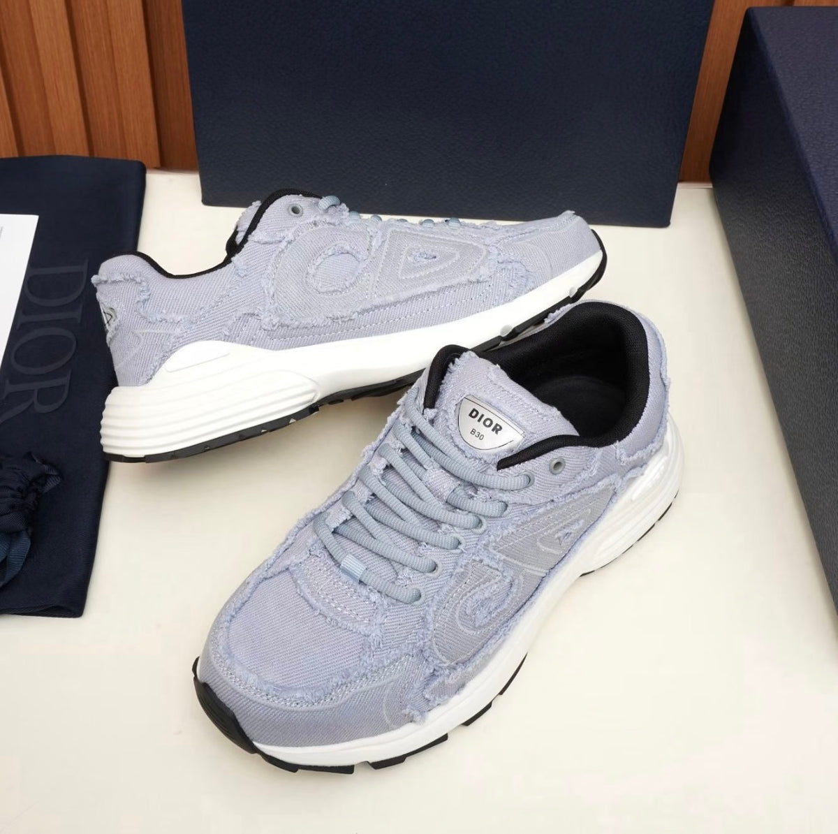 Dior B30