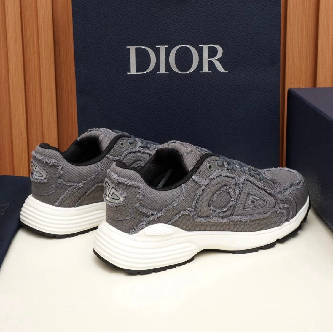 Dior B30