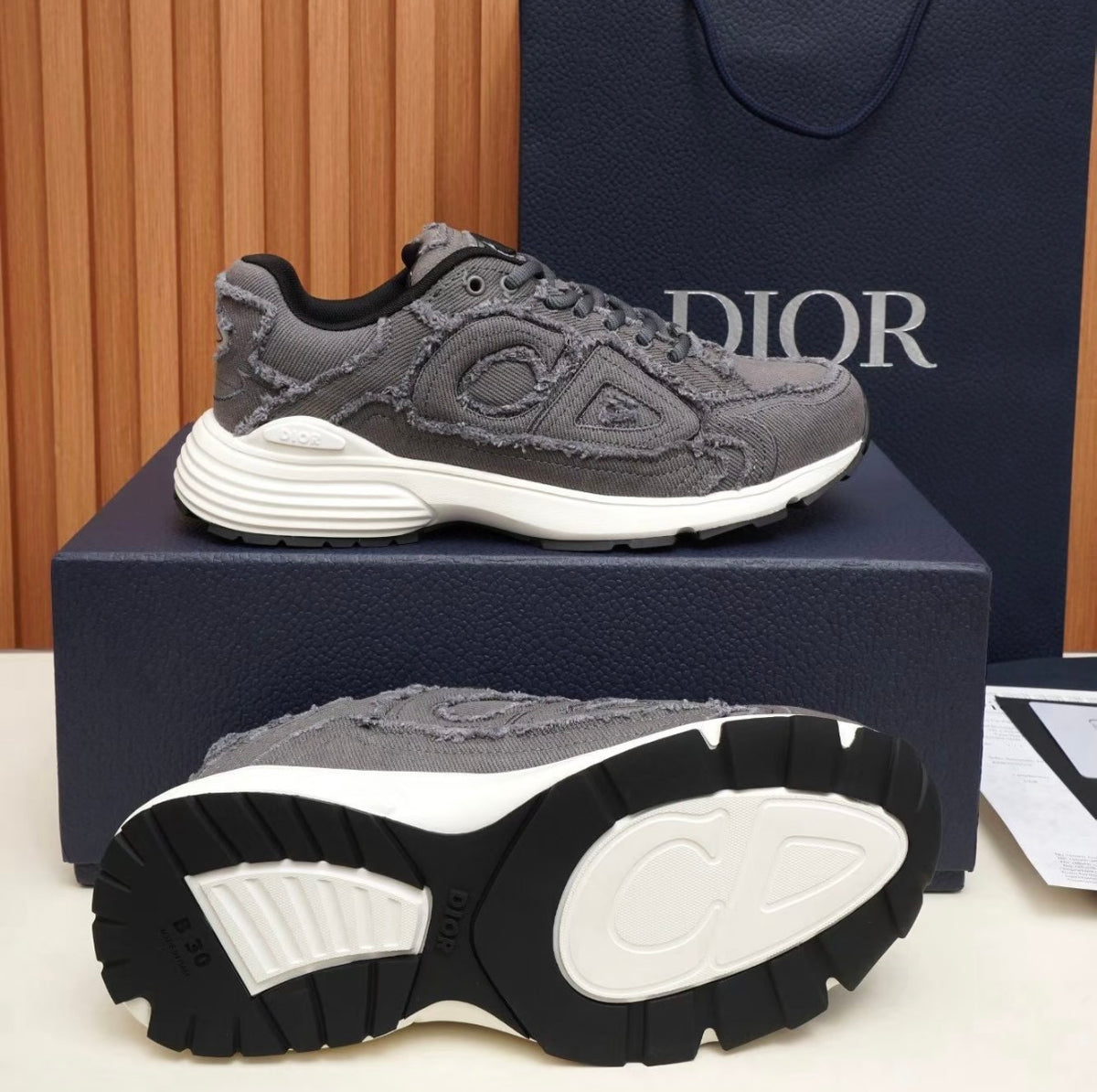 Dior B30