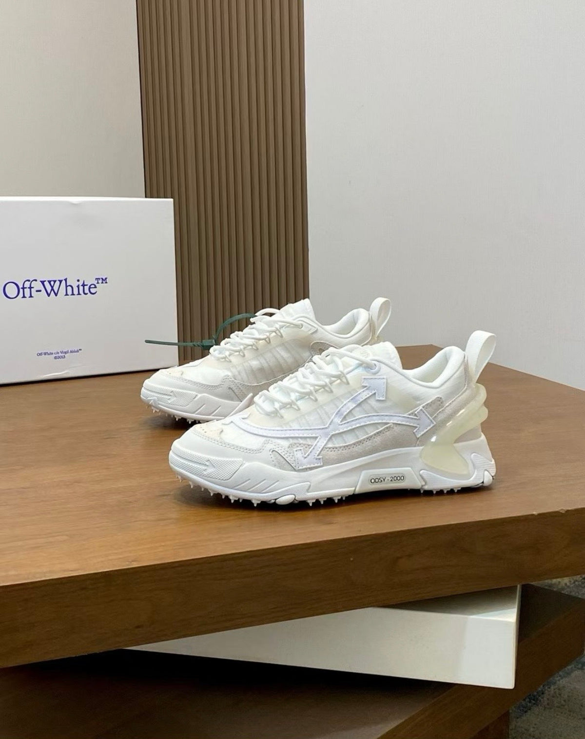 Off-white Odsy 2000
