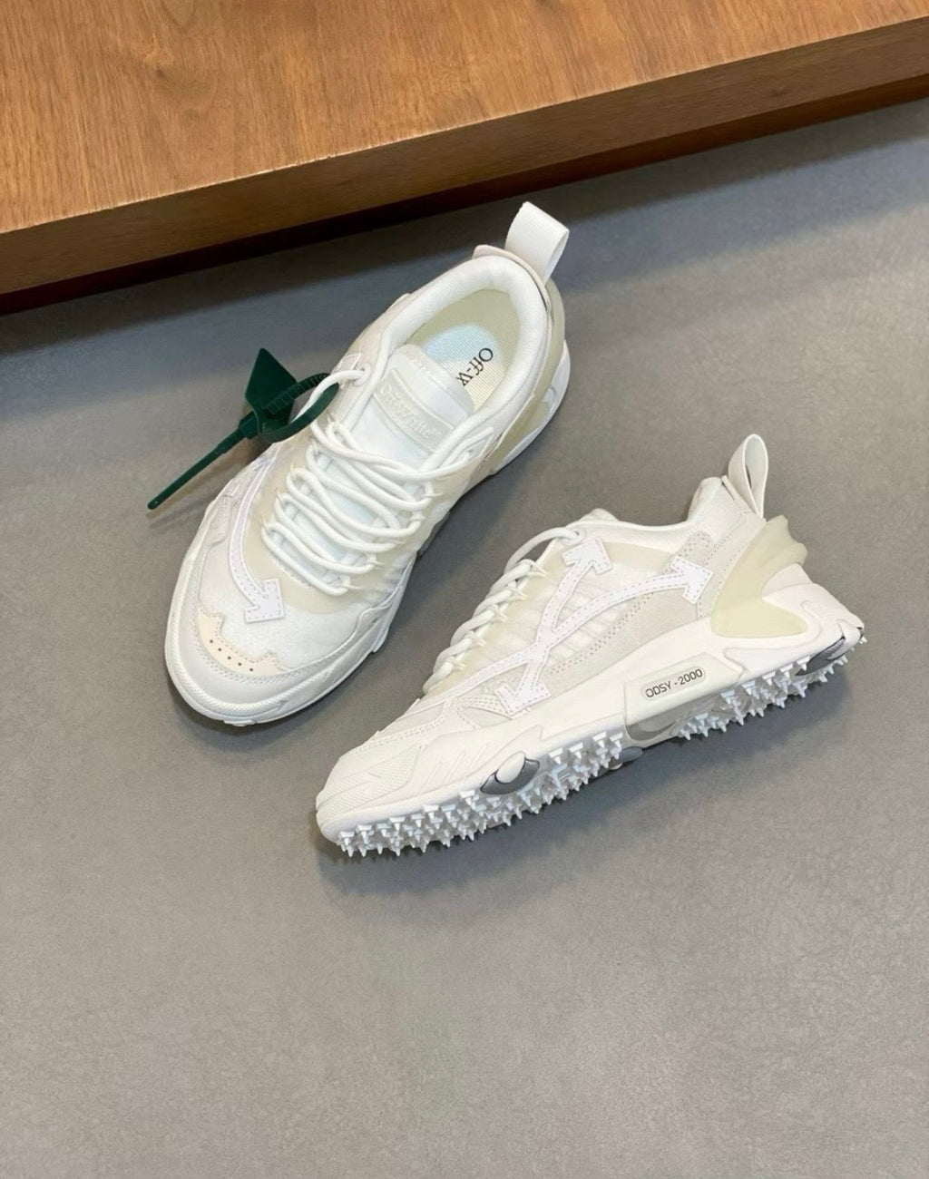 Off-white Odsy 2000
