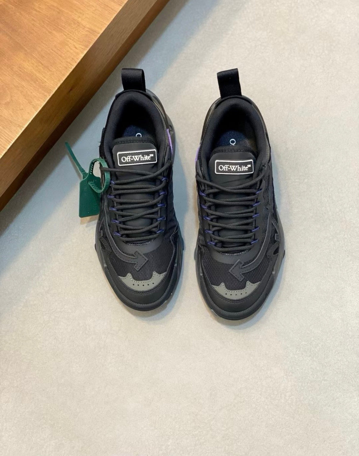 Off-white Odsy 2000