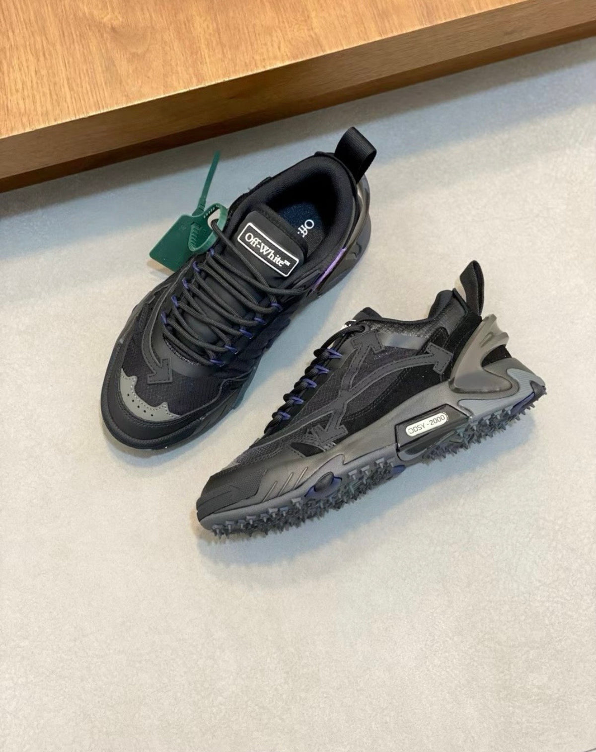 Off-white Odsy 2000