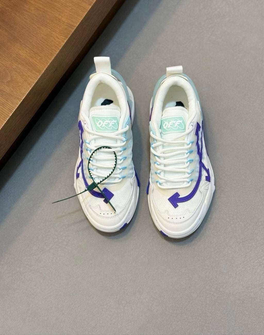 Off-white Odsy 2000