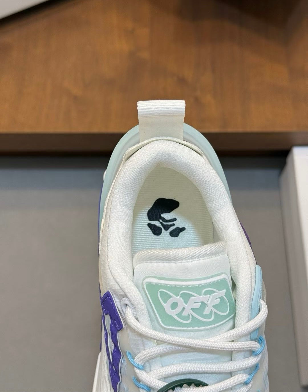 Off-white Odsy 2000